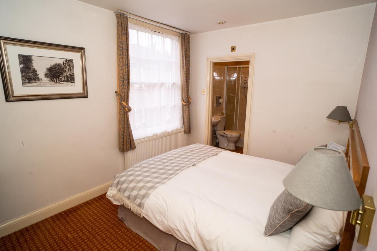 The Silver Cup Inn Harpenden