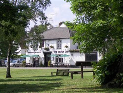 The Silver Cup * Harpenden